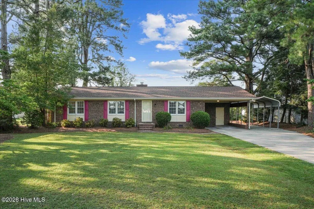 5419 Wayne Memorial Drive NE Pikeville, NC 27863
