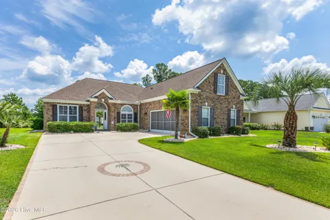 656 Meadowbrook Lane NW