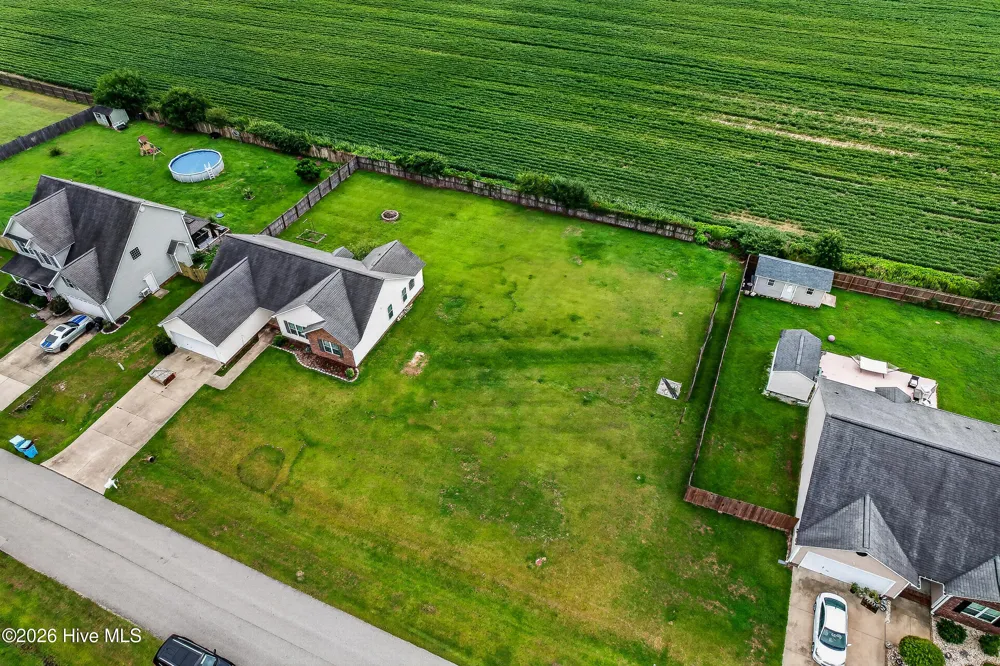 108 Farmington Drive Richlands, NC 28574