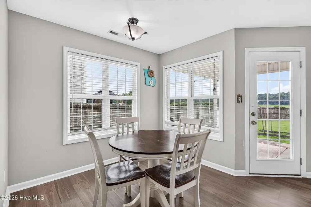 108 Farmington Drive Richlands, NC 28574