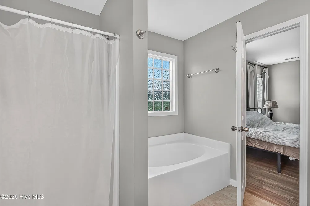 108 Farmington Drive Richlands, NC 28574