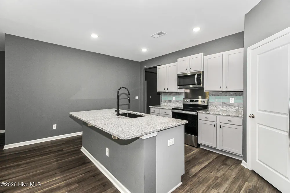 464 St Kitts Way Winnabow, NC 28479