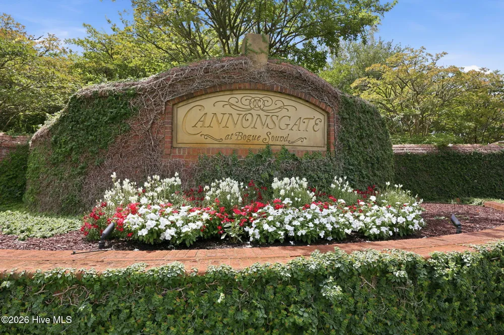211 Colleton Square Newport, NC 28570