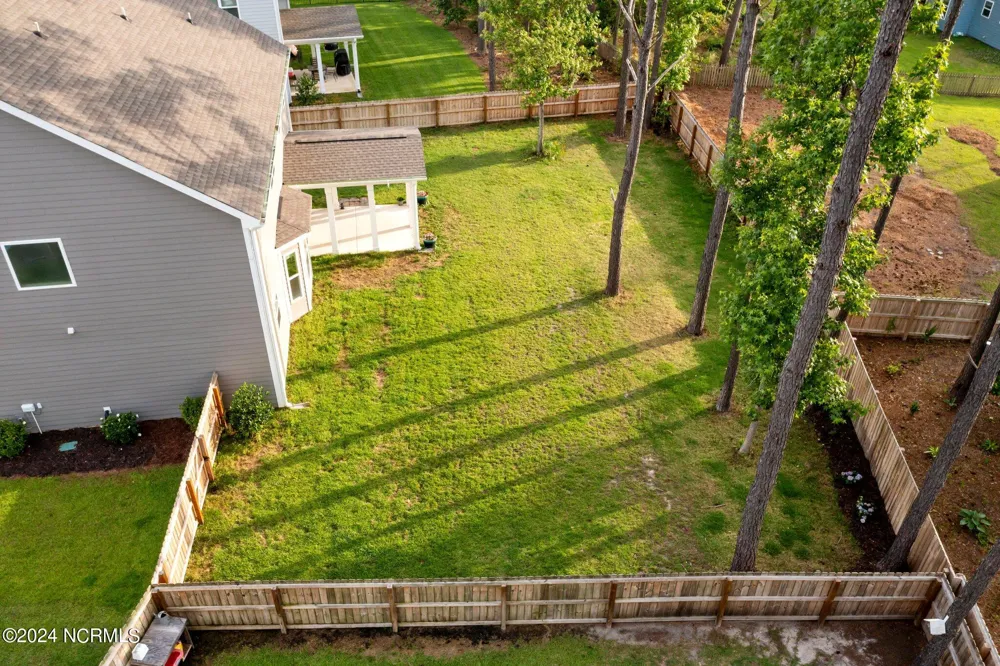 507 W Red Head Circle Sneads Ferry, NC 28460