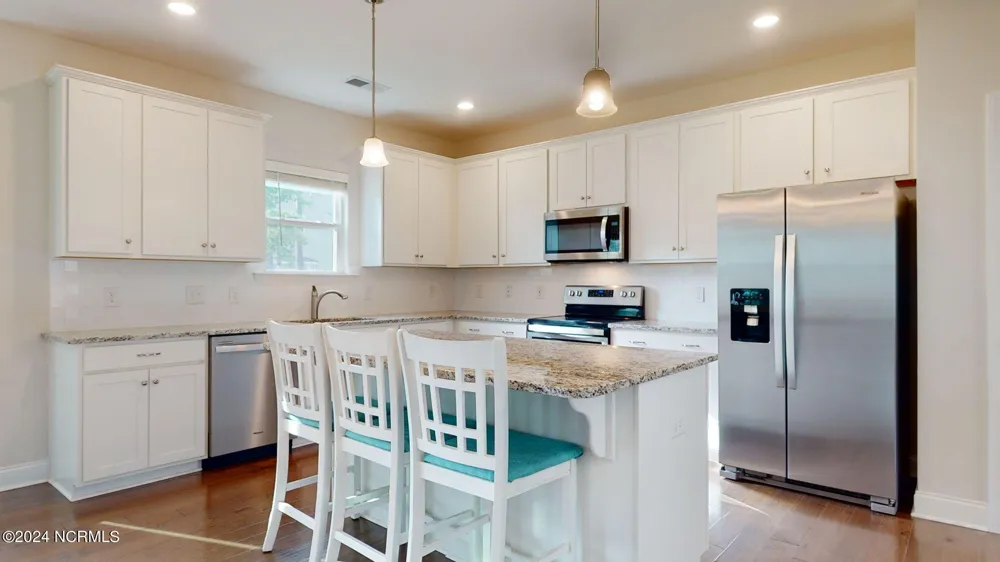 507 W Red Head Circle Sneads Ferry, NC 28460