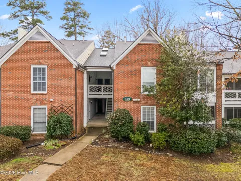 1001 Kingswood Drive #J