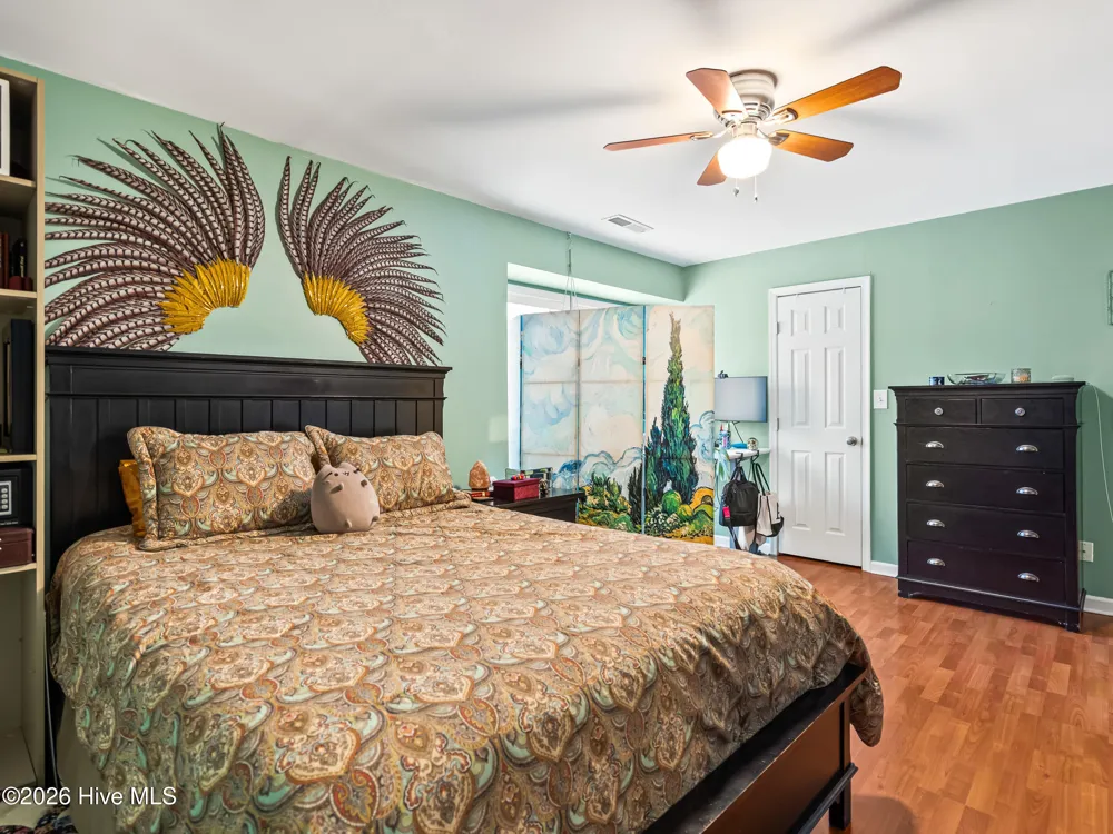 1001 Kingswood Drive #J Chapel Hill, NC 27514