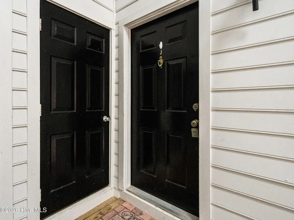 1001 Kingswood Drive #J Chapel Hill, NC 27514