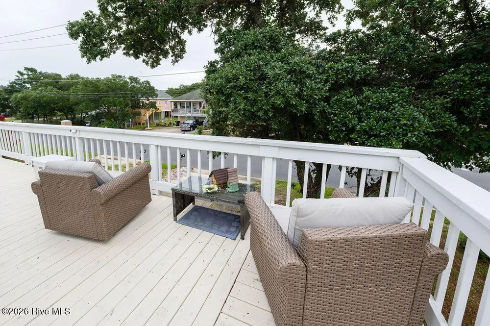 706 W 3rd Street Kill Devil Hills, NC 27948