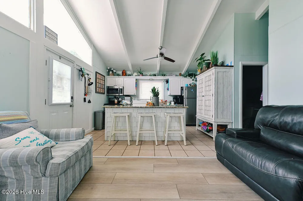 706 W 3rd Street Kill Devil Hills, NC 27948