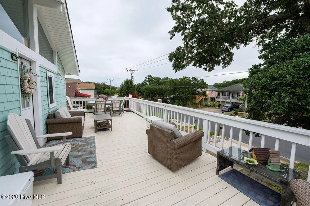 706 W 3rd Street Kill Devil Hills, NC 27948