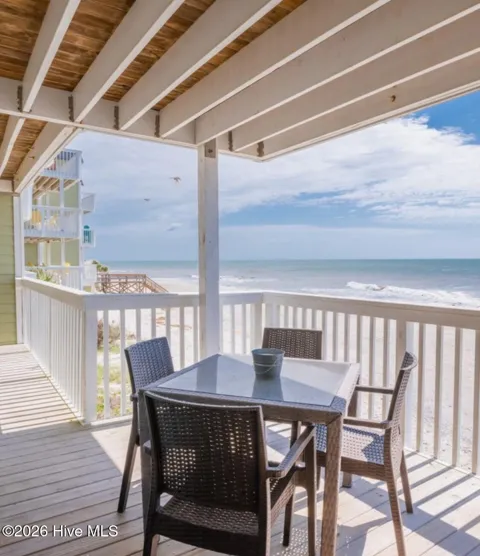 2116 Surfrider Court #A