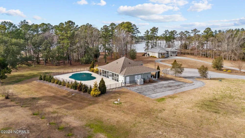 137 Ocracoke Drive Oriental, NC 28571