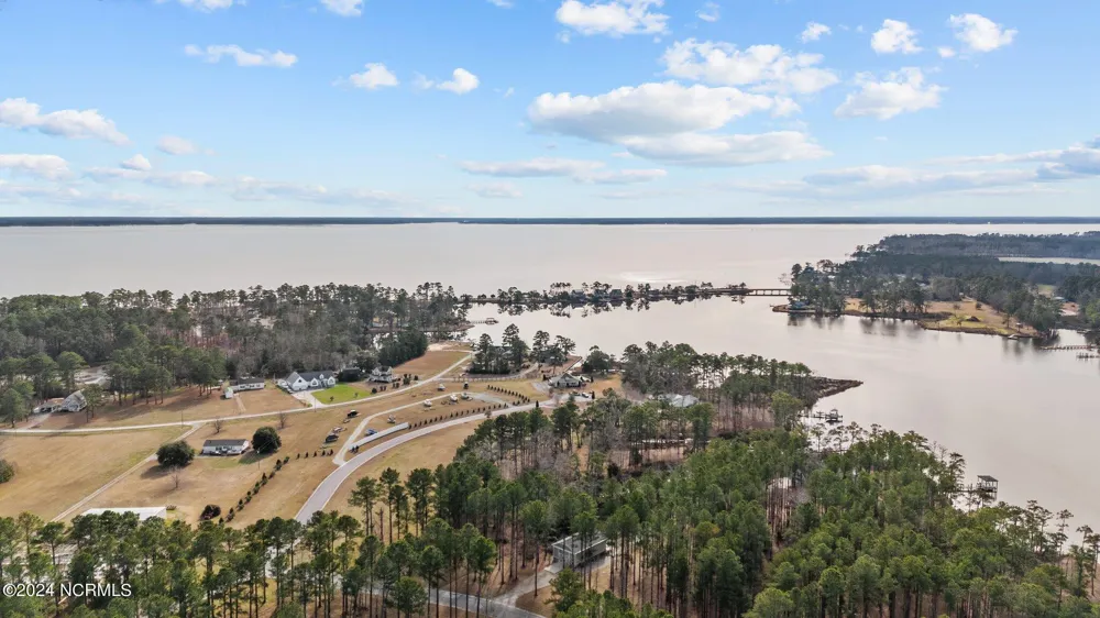 137 Ocracoke Drive Oriental, NC 28571