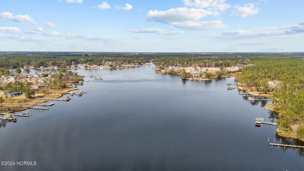 137 Ocracoke Drive Oriental, NC 28571