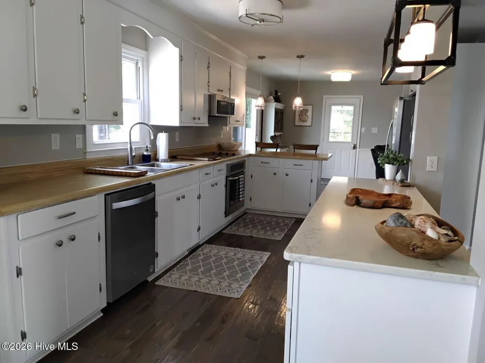 482 Vfw Road Cedar Point, NC 28584