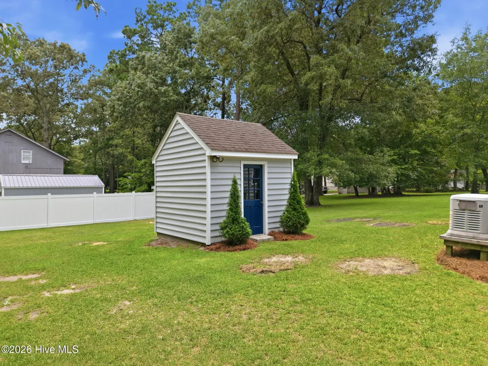 111 Wedgewood Drive Washington, NC 27889