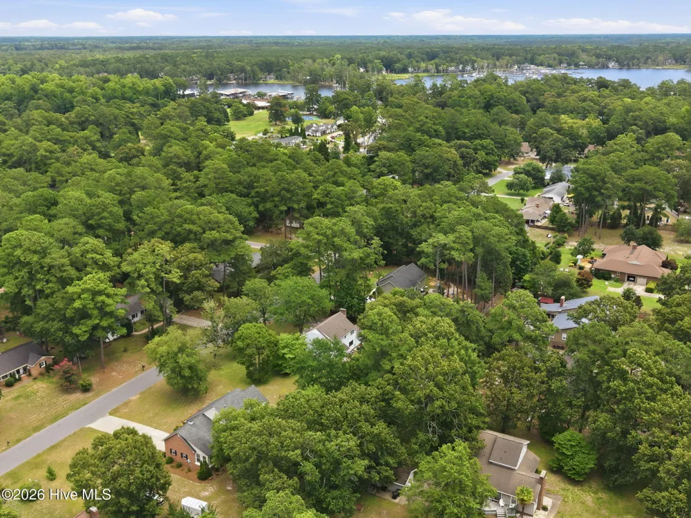 111 Wedgewood Drive Washington, NC 27889