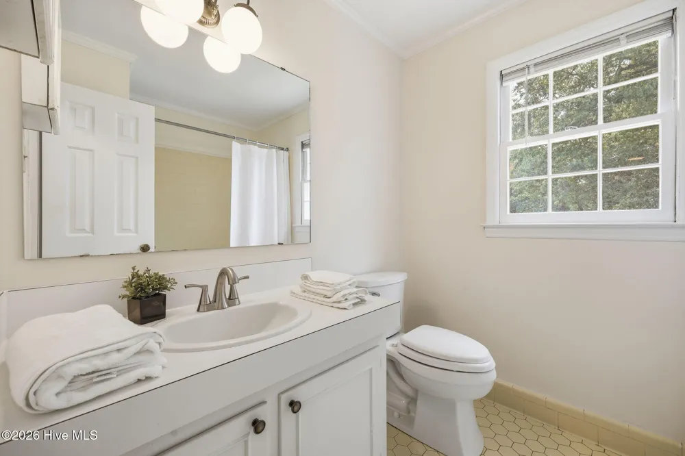 111 Wedgewood Drive Washington, NC 27889