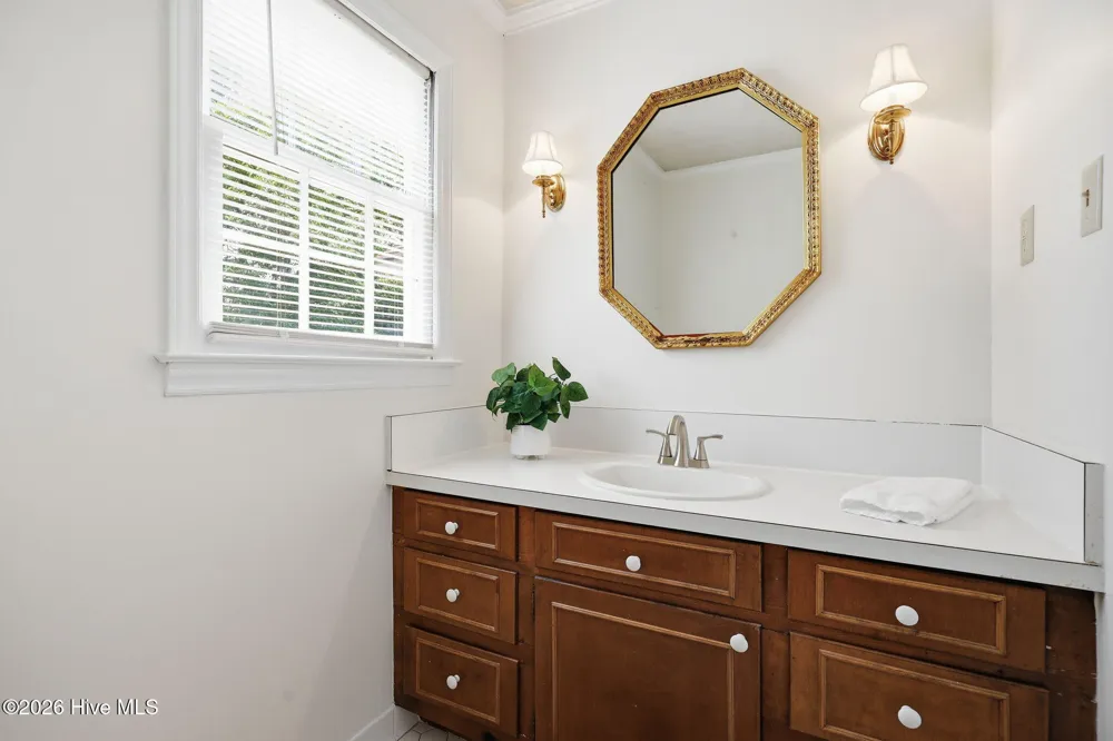 111 Wedgewood Drive Washington, NC 27889