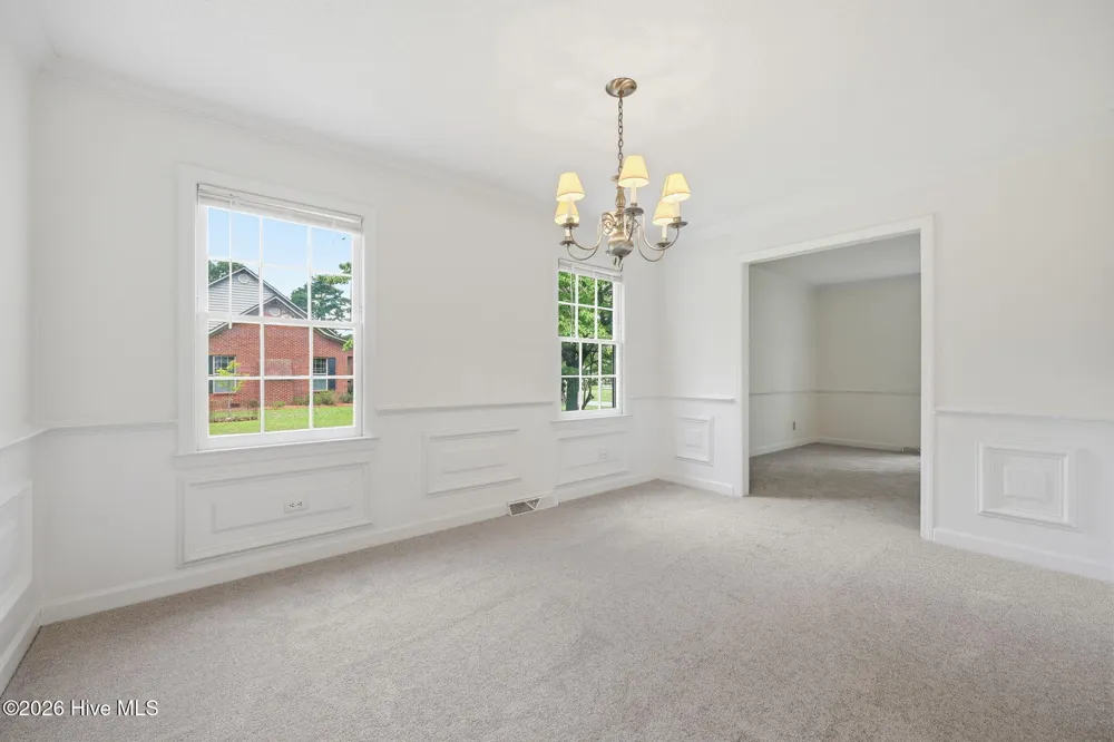 111 Wedgewood Drive Washington, NC 27889