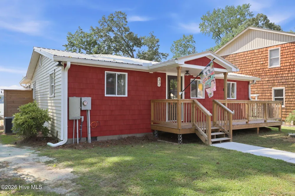 32 & 35 S Teachs Point Road Bath, NC 27808