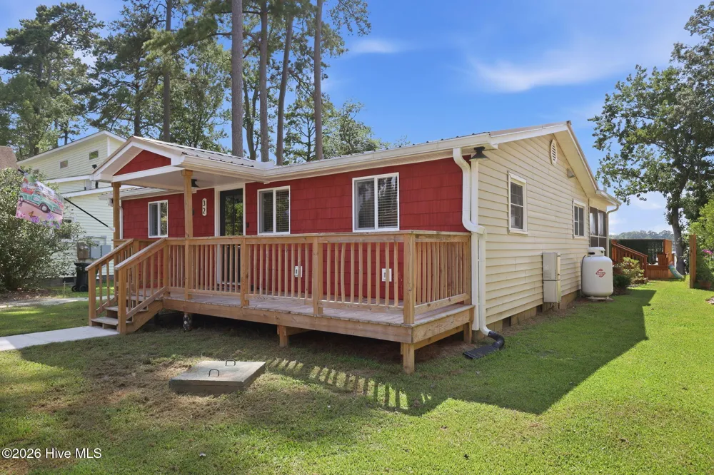 32 & 35 S Teachs Point Road Bath, NC 27808