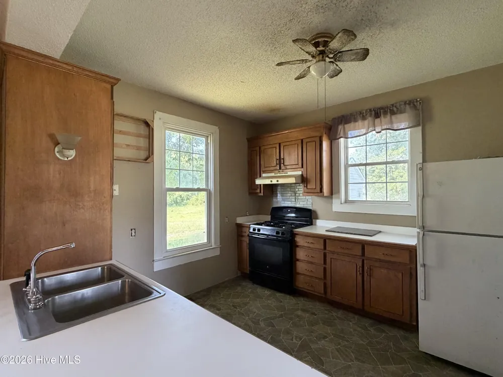 208 Capps Bridge Road Princeton, NC 27569