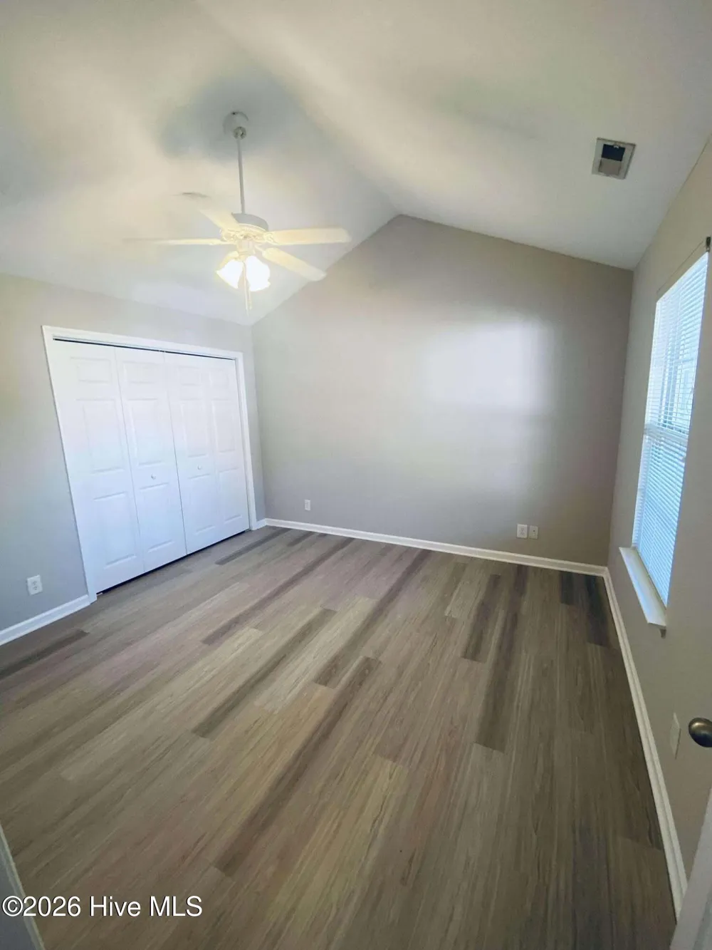 2412 King Richard Court #F Greenville, NC 27858