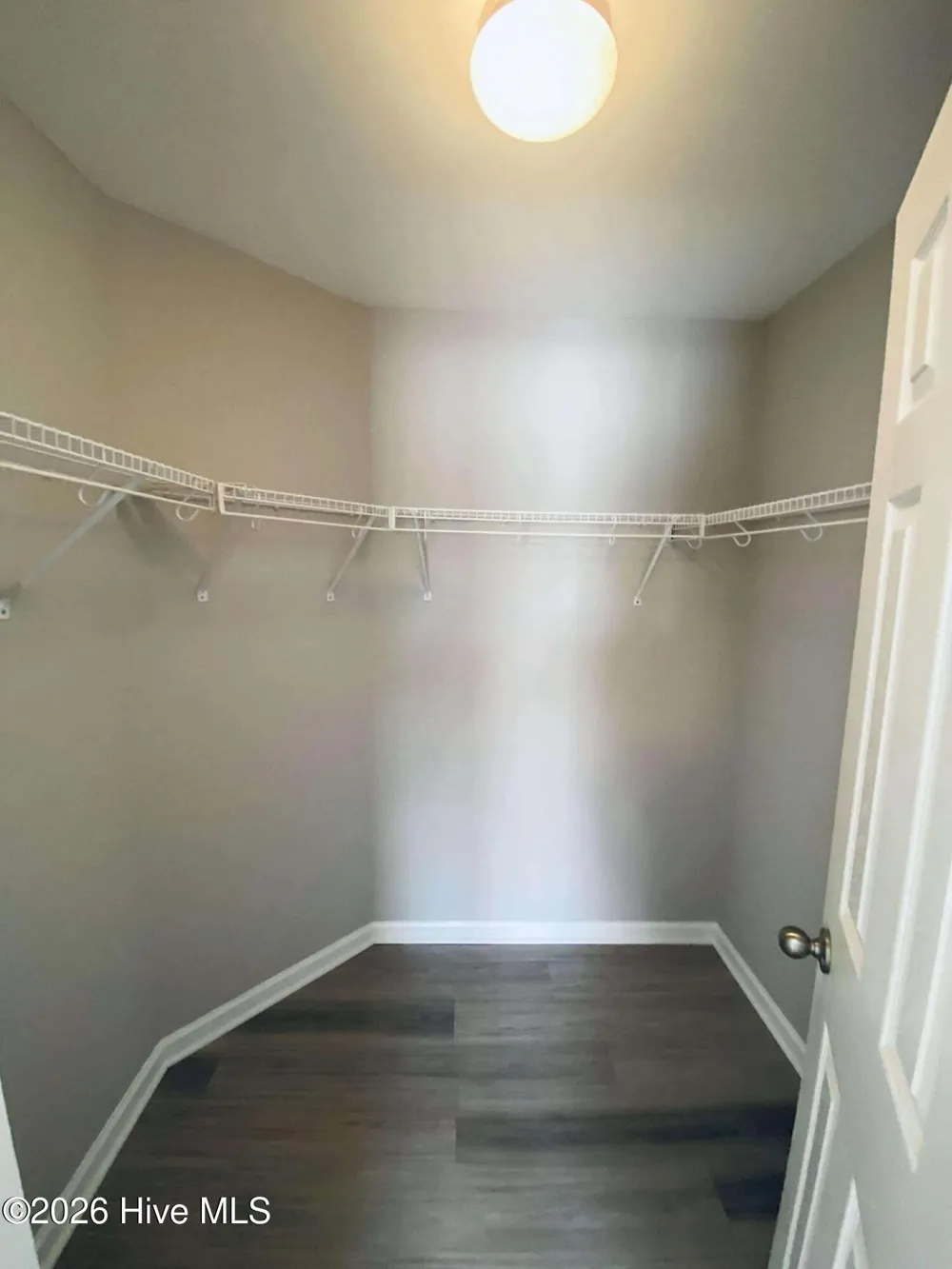 2412 King Richard Court #F Greenville, NC 27858