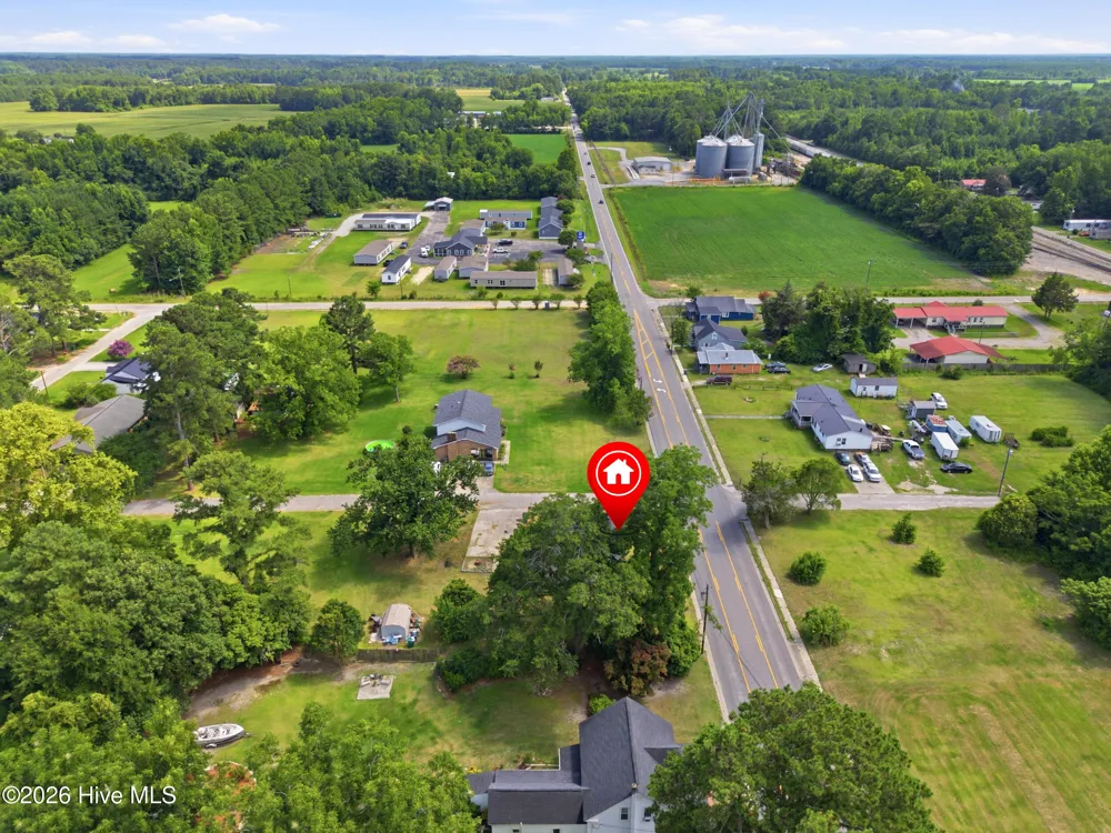 421 S Brown Street Chadbourn, NC 28431