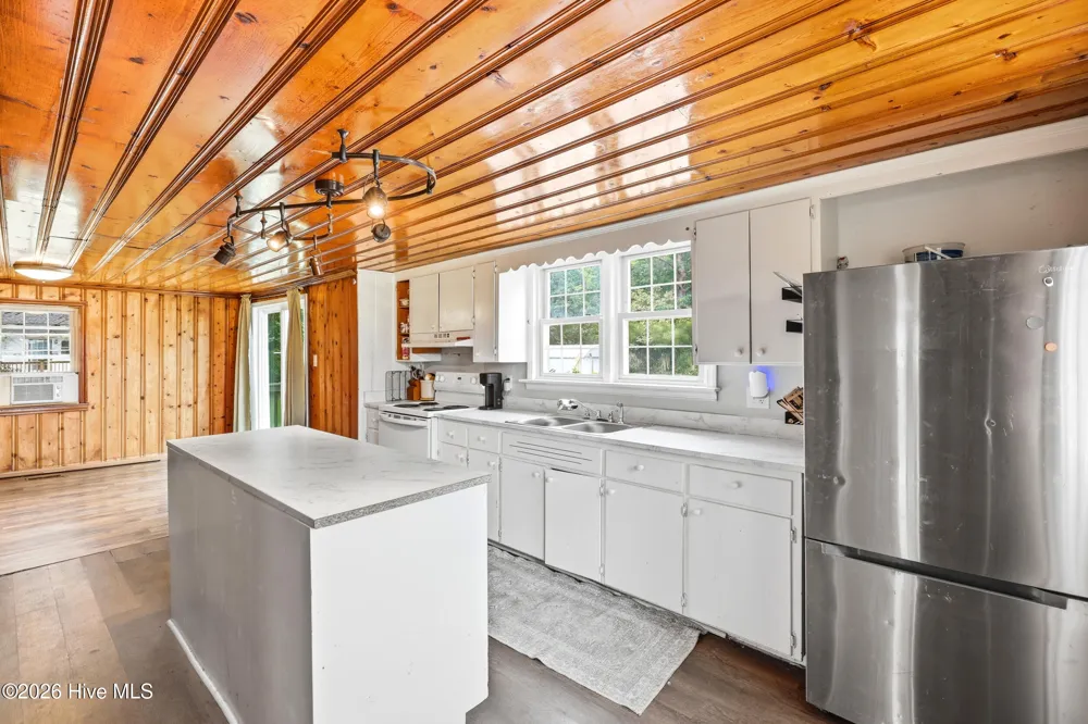 421 S Brown Street Chadbourn, NC 28431