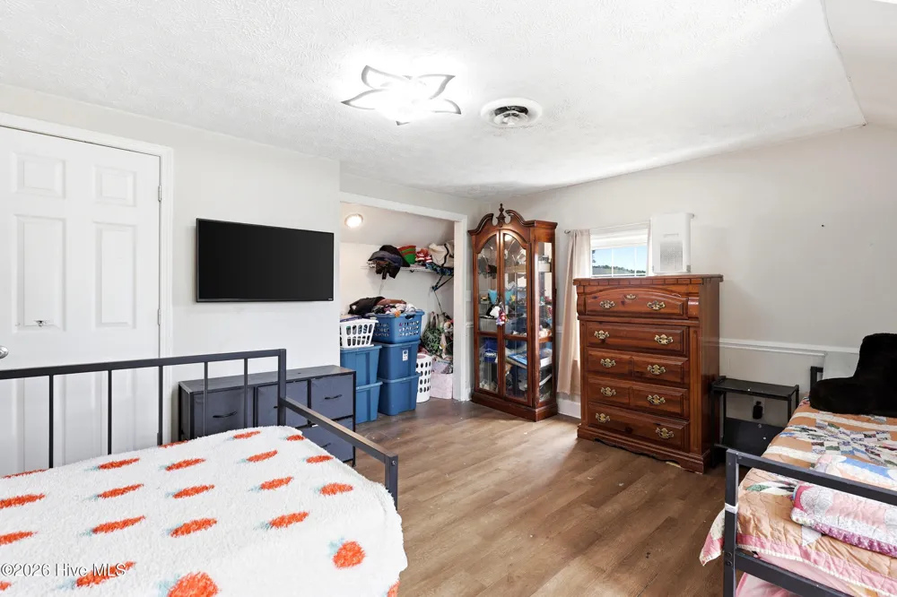 421 S Brown Street Chadbourn, NC 28431