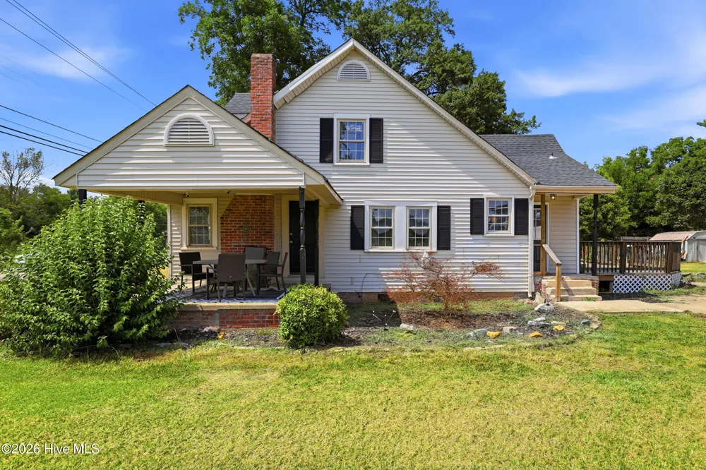 421 S Brown Street Chadbourn, NC 28431