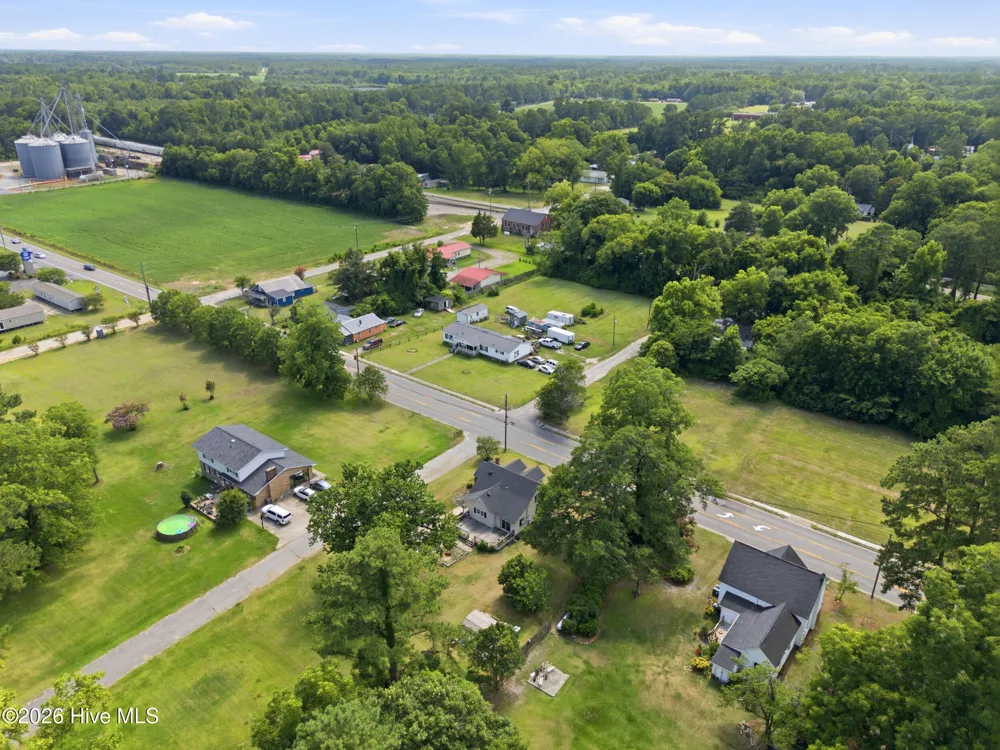 421 S Brown Street Chadbourn, NC 28431