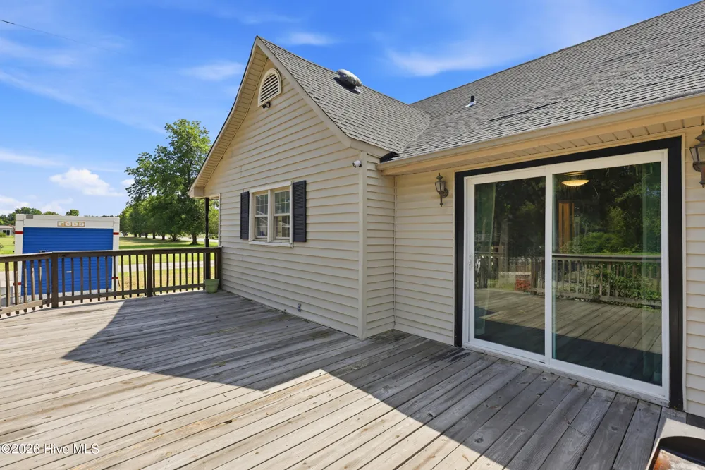 421 S Brown Street Chadbourn, NC 28431