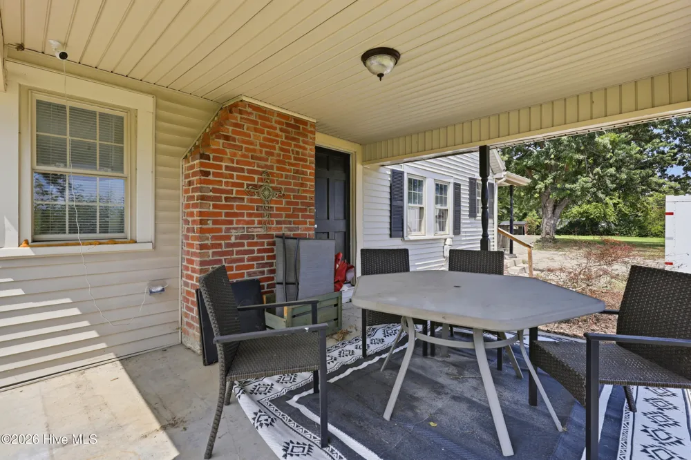 421 S Brown Street Chadbourn, NC 28431