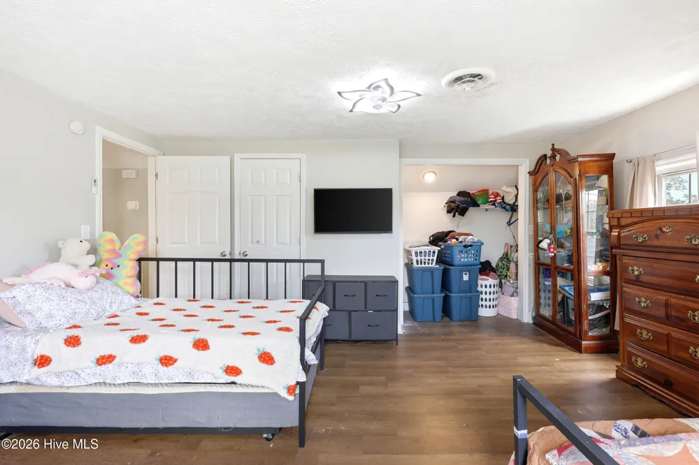 421 S Brown Street Chadbourn, NC 28431