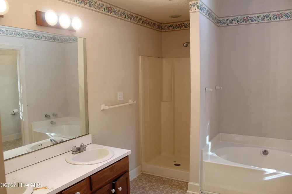 310 Jay Trail Murfreesboro, NC 27855