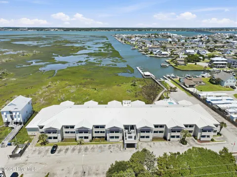 602 W Fort Macon Road #246 Palm Suites