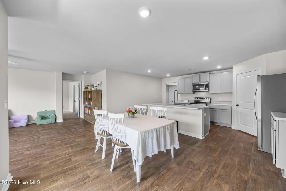 304 Cleat Drive Surf City, NC 28445