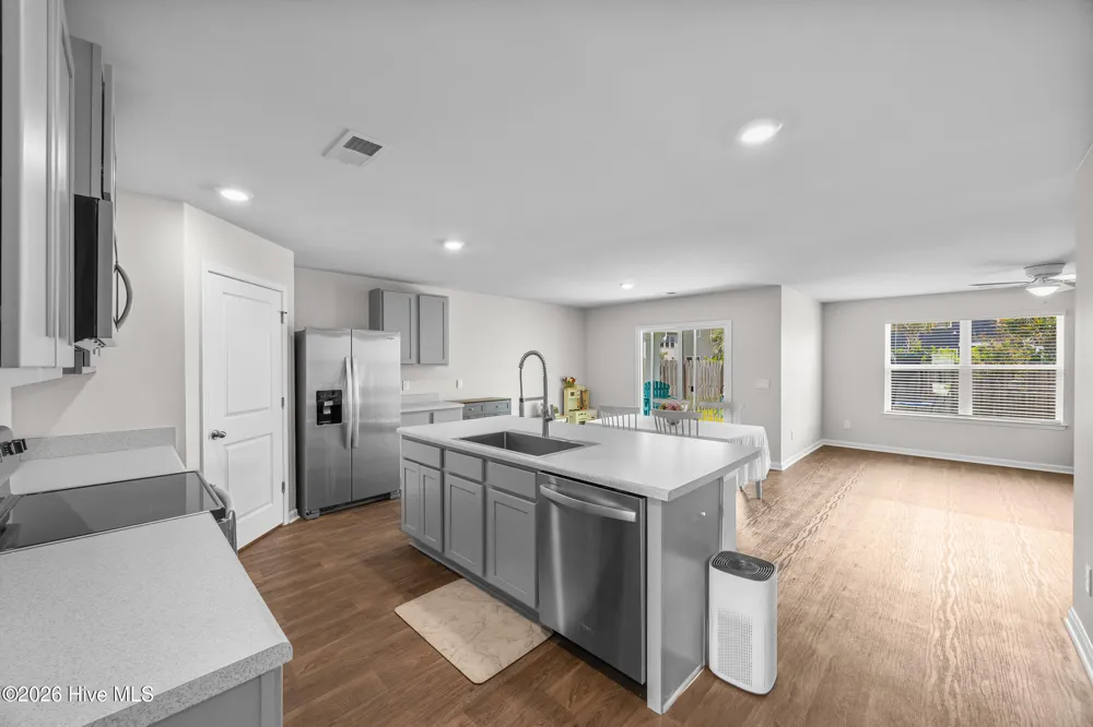 304 Cleat Drive Surf City, NC 28445