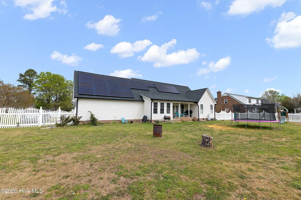 724 Iris Bryant Road Dunn, NC 28334
