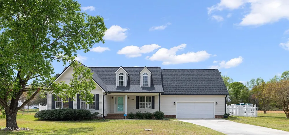 724 Iris Bryant Road Dunn, NC 28334