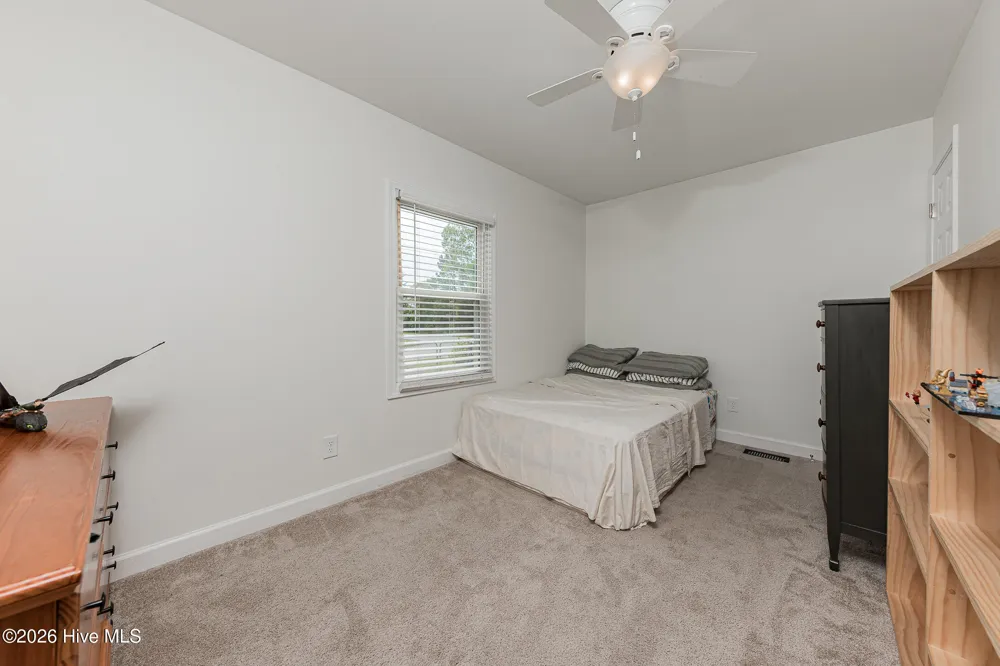 670 Queens Creek Road Hubert, NC 28539