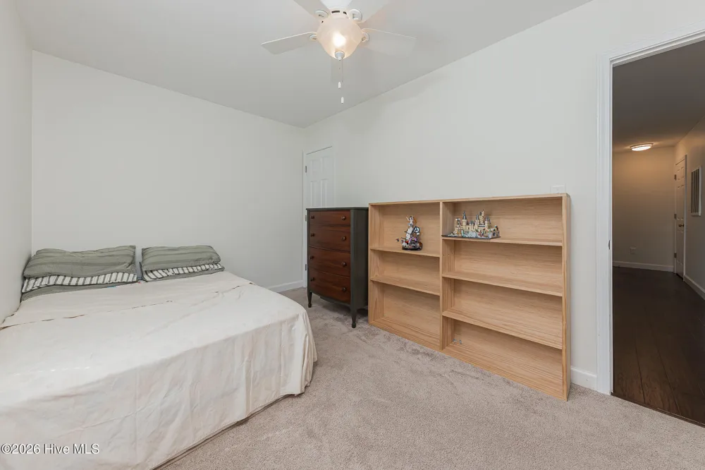 670 Queens Creek Road Hubert, NC 28539