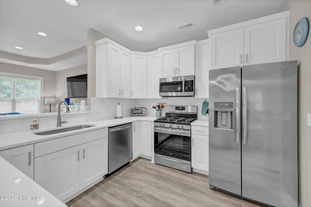 6512 Pinnacle Point Winnabow, NC 28479