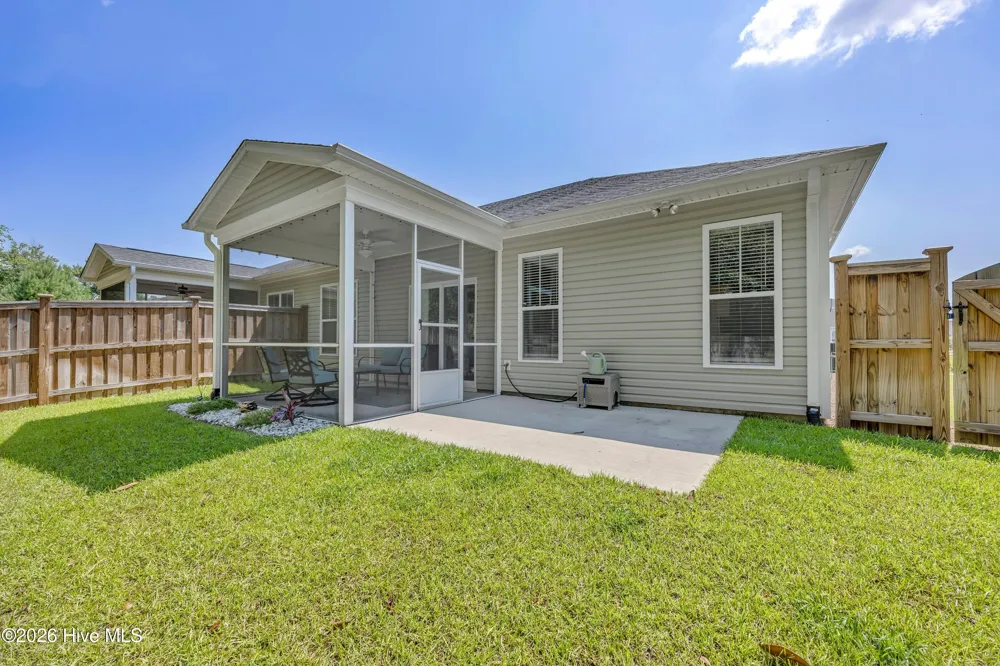 6512 Pinnacle Point Winnabow, NC 28479