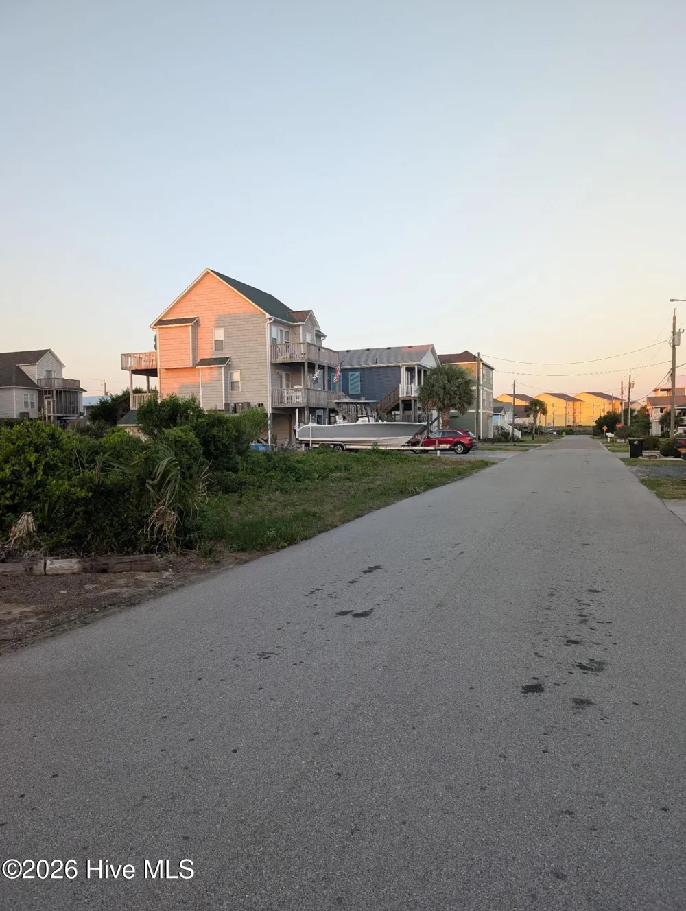 1110 Topsail Drive Surf City, NC 28445