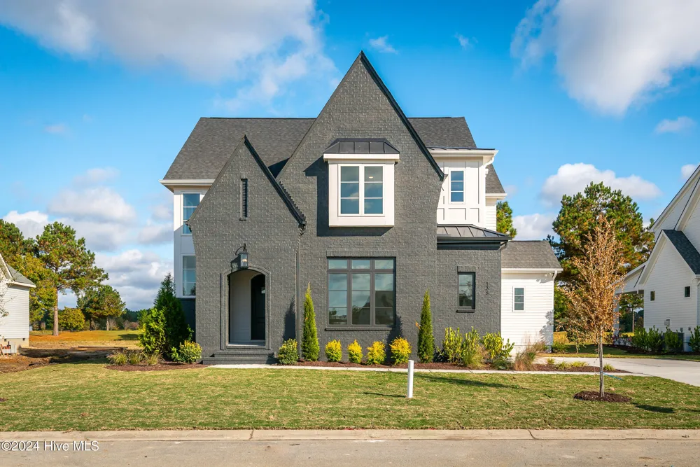 138 Pine Tree Point Snow Hill, NC 28580